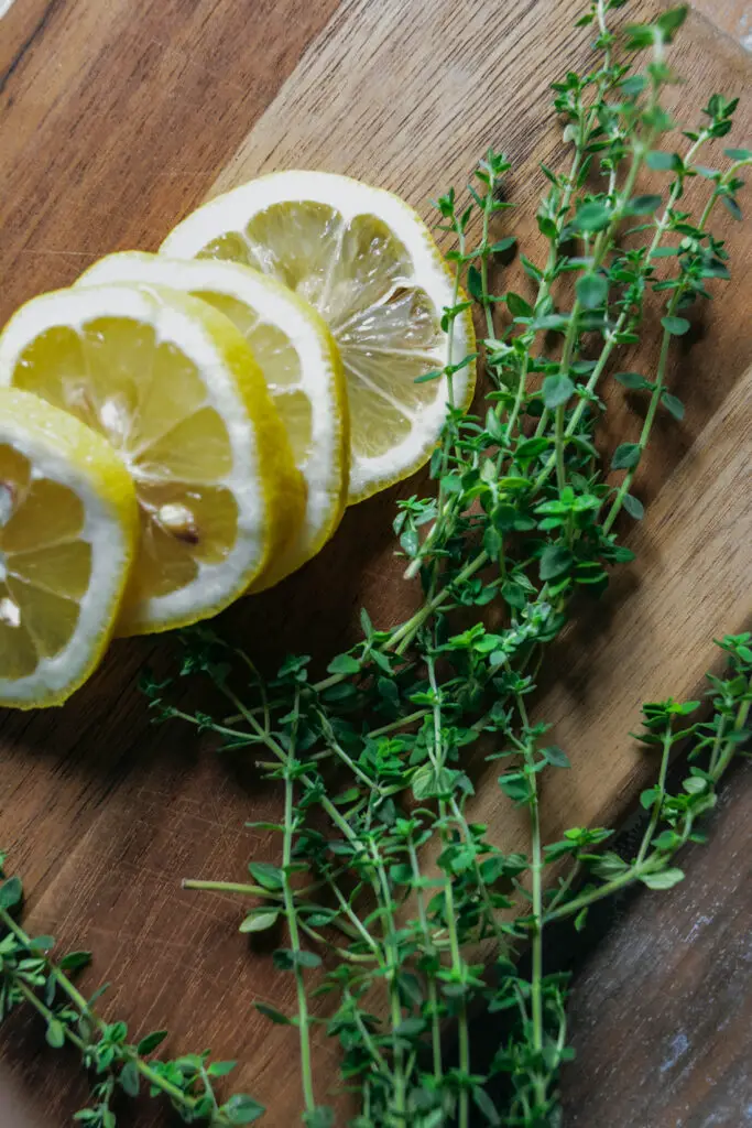 Lemon slices and thyme