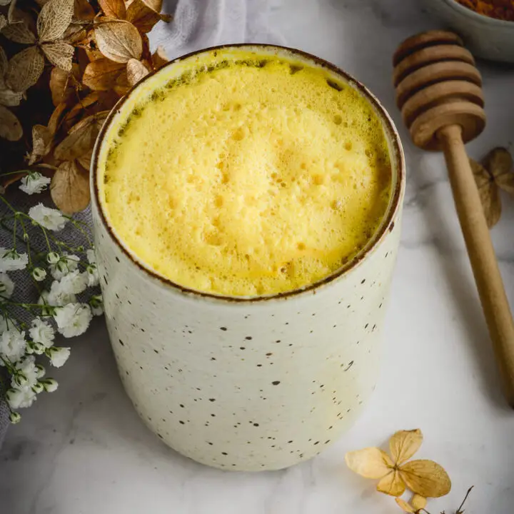 Anti-Inflammatory CBD Infused Turmeric & Ginger Honey Latte