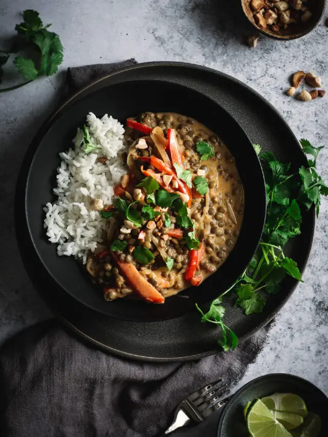 Peanut Lentil Curry (Vegan)