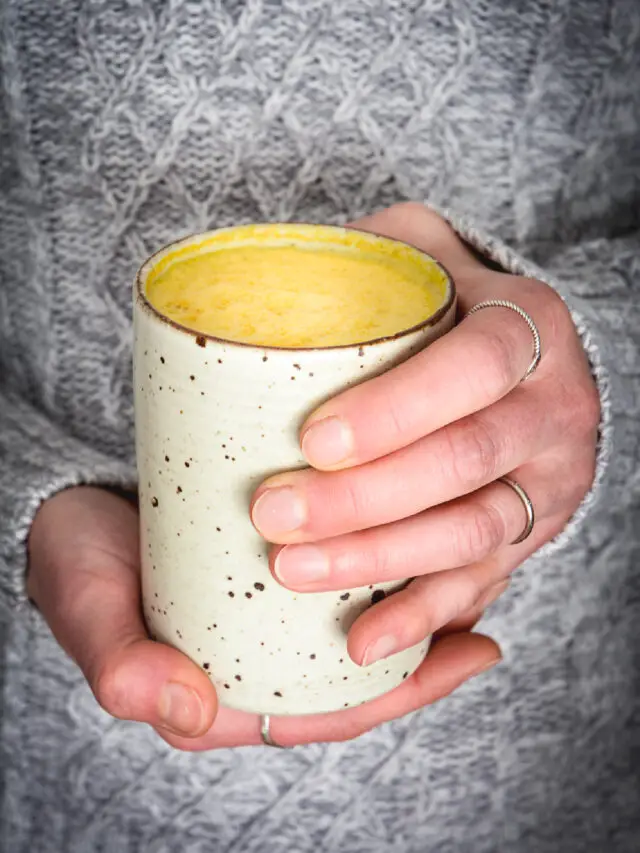 Anti-Inflammatory Turmeric Latte