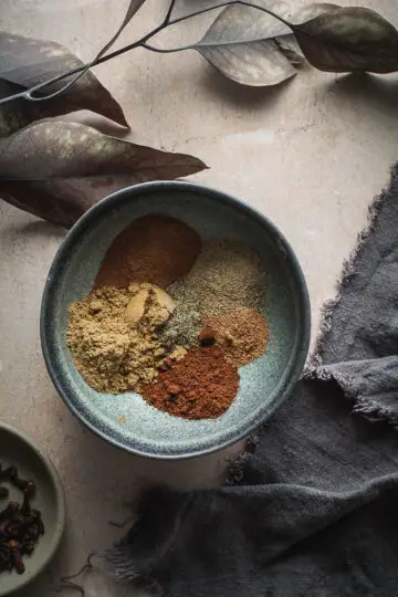 2 Minute Easy Homemade Garam Masala Spice Mix - Calm Eats