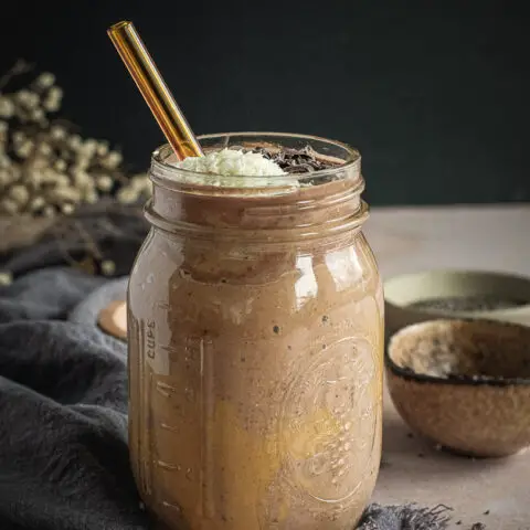 How To Make Adaptogenic Peanut Butter Chocolate Smoothie